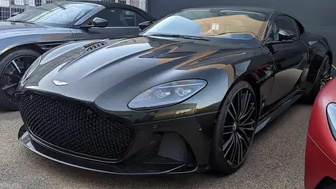 2022 Aston Martin DBS Superleggera