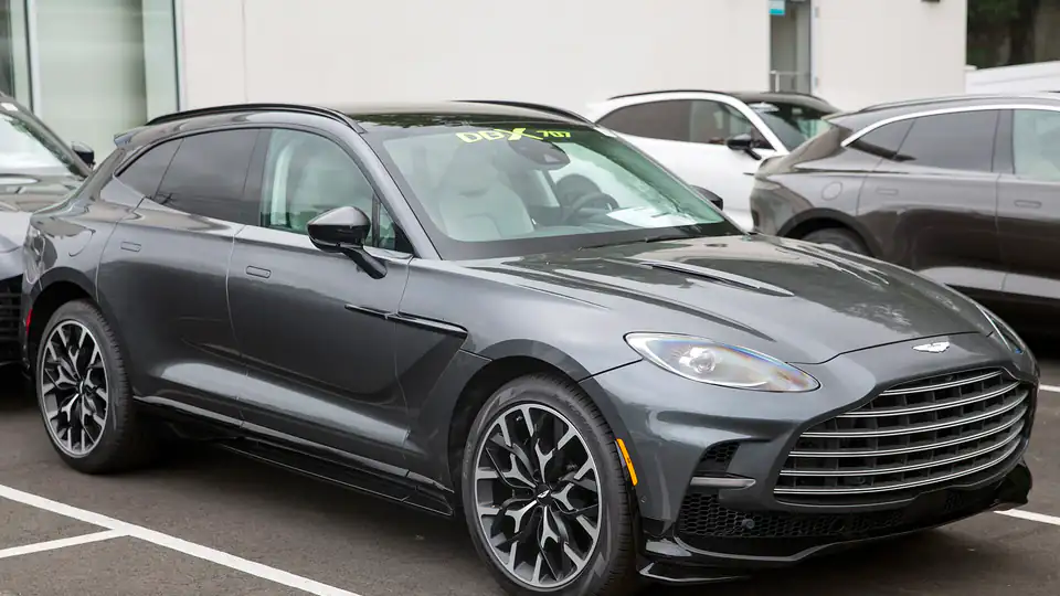 2023 Aston Martin DBX 707