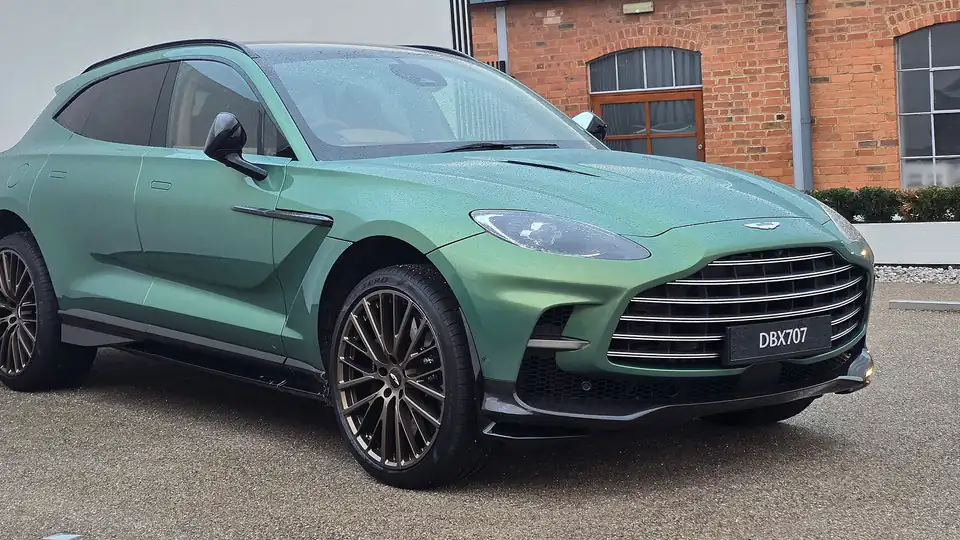 2024 Aston Martin DBX707