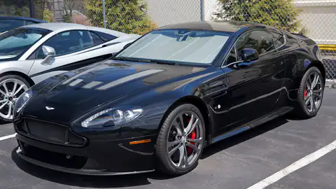 2017 Aston Martin V12 Vantage S