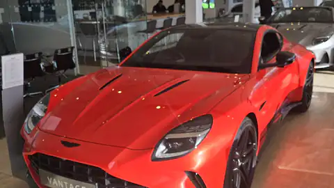 2025 Aston Martin Vantage V8 1
