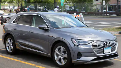 2019 Audi e-tron Prestige quattro