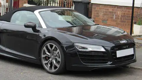 2013 Audi R8 Spyder Quattro V10 S-A 5.2 (Type 42)