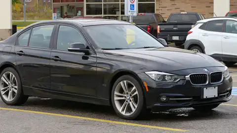2017 BMW 330i xDrive Sedan (F30)