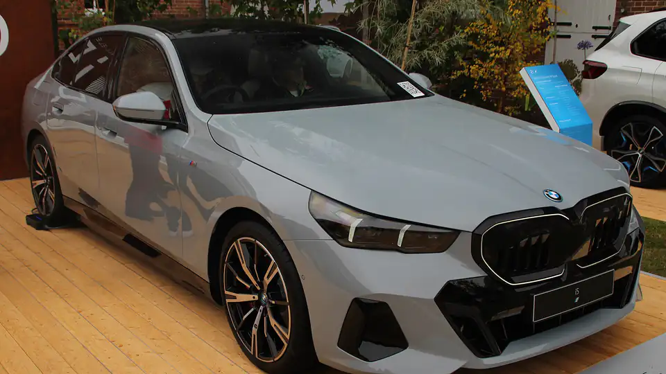 2023 BMW i5 (G60)