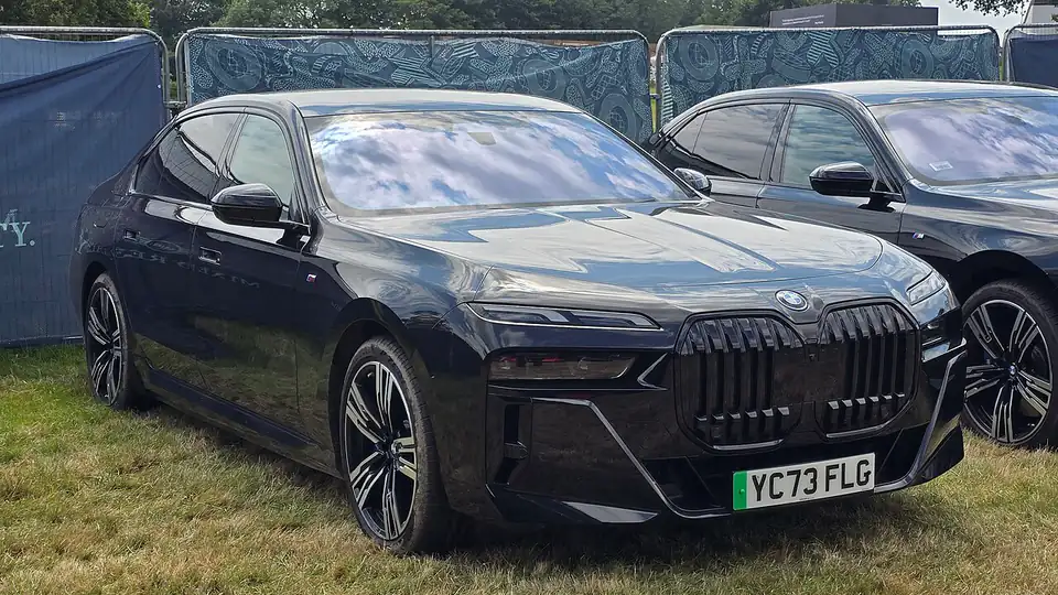 2023 BMW i7 eDrive50 M Sport 2