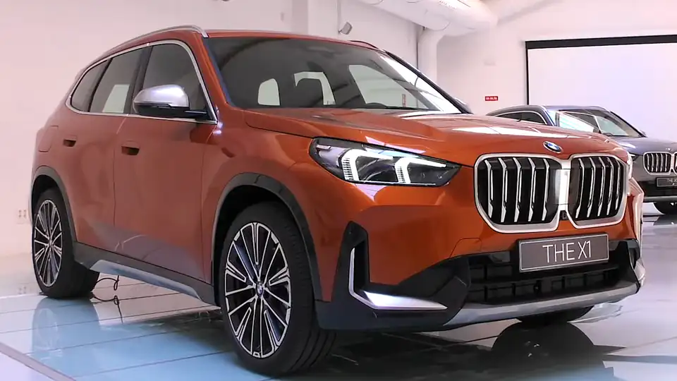 2023 BMW X1 U11