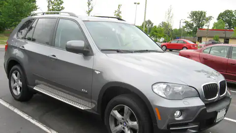 2007-BMW-X5 (E70)