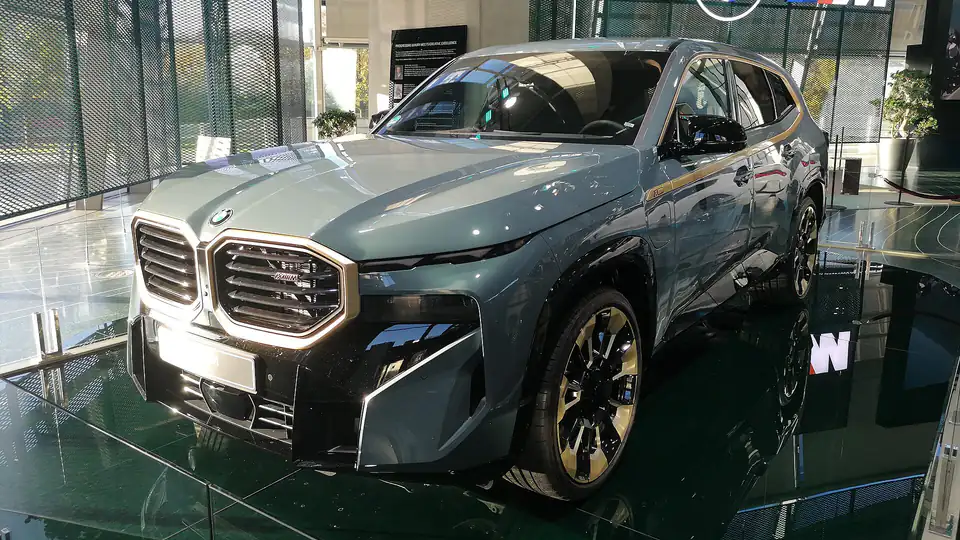 2023 BMW XM