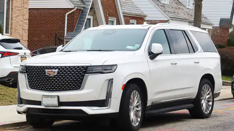 2021 Cadillac Escalade Premium Luxury (T1UL)