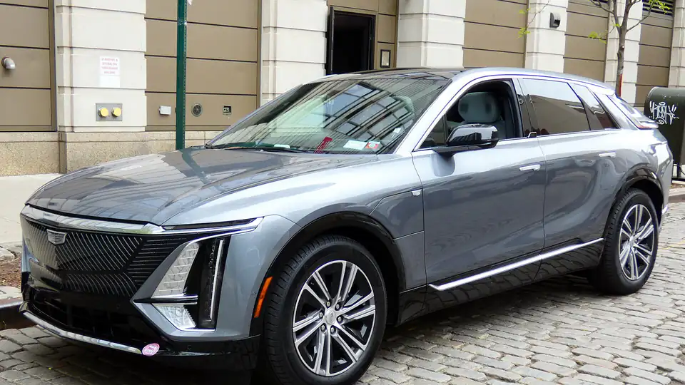 2023 Cadillac Lyriq