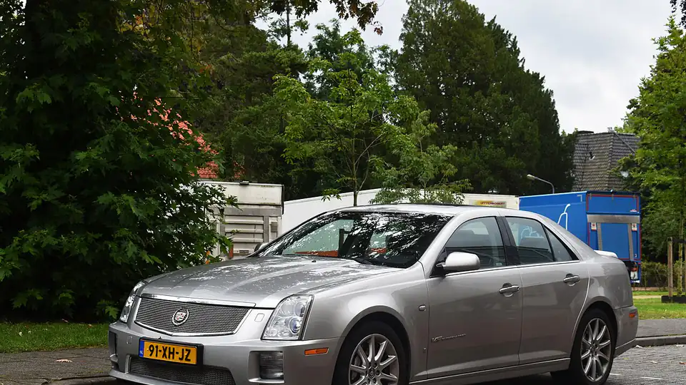 Cadillac STS-V