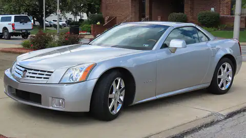 2005 Cadillac XLR