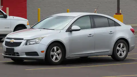 2012 Chevrolet Cruze 1LT (J300)