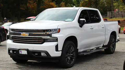2020 Chevrolet Silverado 1500 High Country (T1XX)
