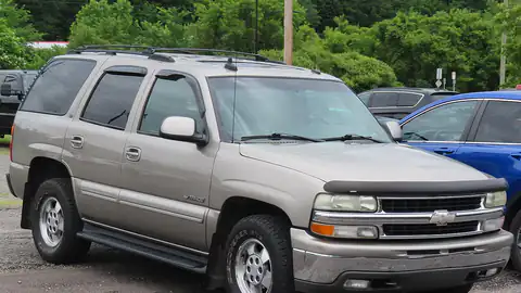 2003 Chevrolet Tahoe LT (GMT800)