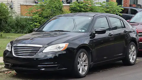 2013 Chrysler 200 LX