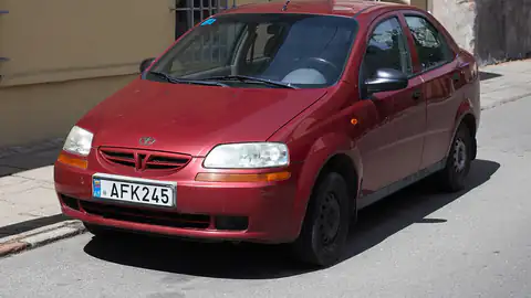 2004 Daewoo Kalos sedan LT