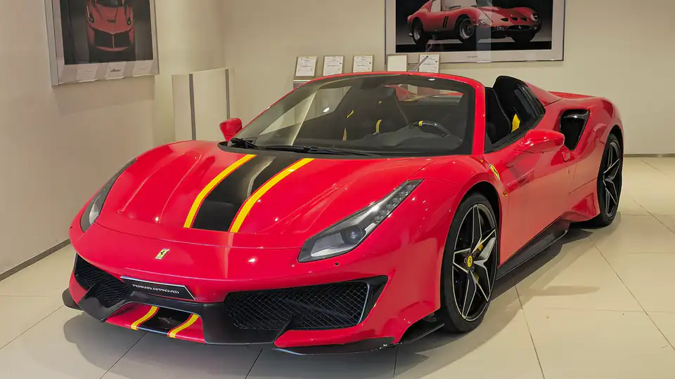 Ferrari 488 Pista Spider red