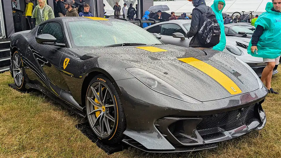 2023 Ferrari 812 Competizione