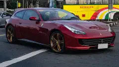 Ferrari GTC4Lusso Rosso California 01