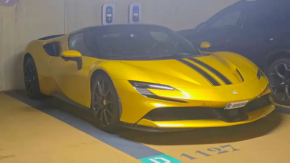 Ferrari SF90 Stradale Monaco