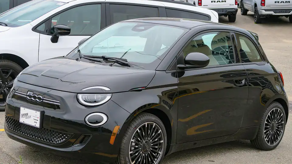 2026 Fiat 500e Pop