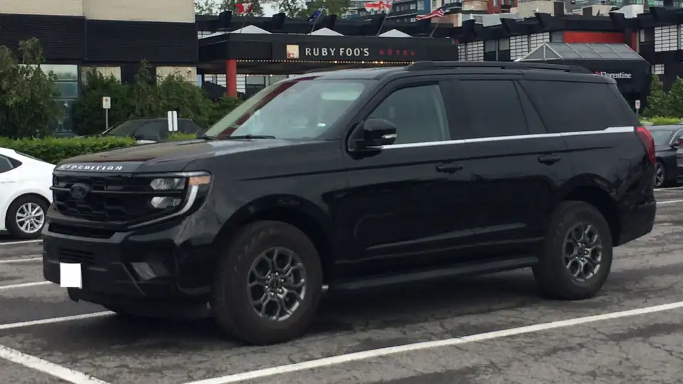 Ford Expedition Active U717