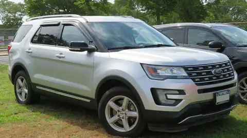 2017 Ford Explorer XLT 3.5L (U502 facelift) (5th gen)