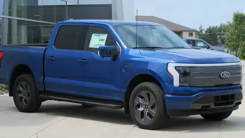 2022 Ford F-150 Lightning Lariat