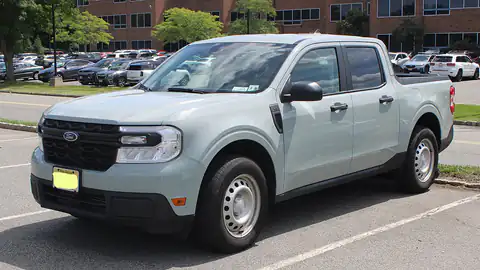 2024 Ford Maverick XL