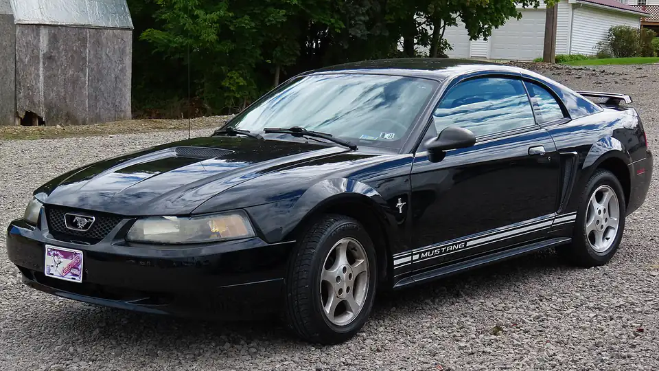 2001 Ford Mustang Coupe
