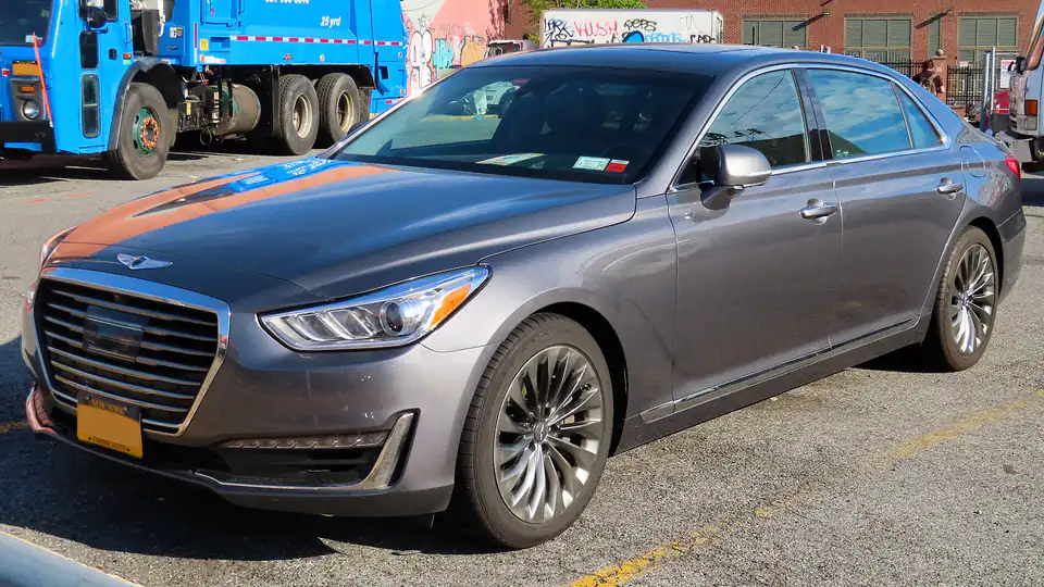 2017 Genesis G90 Premium 3.3L