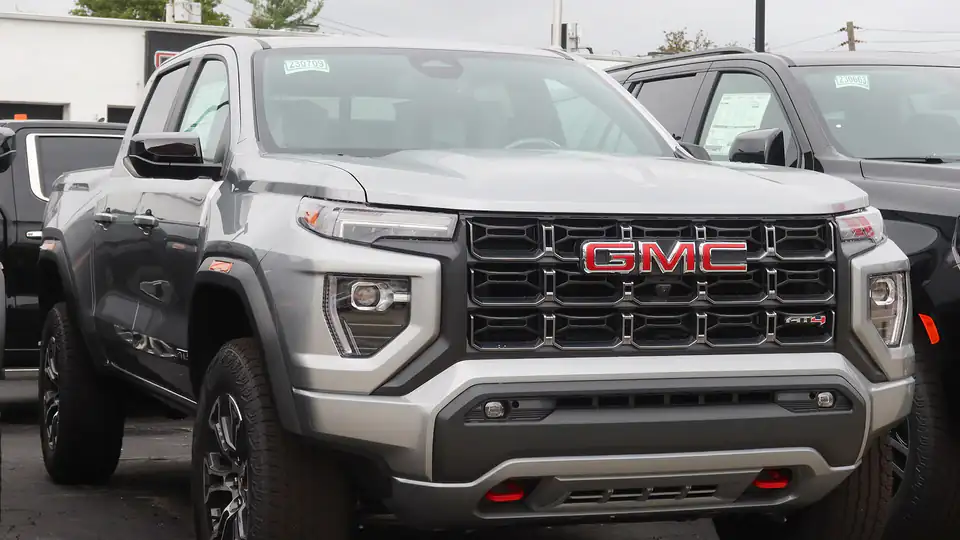 2023 GMC Canyon AT4