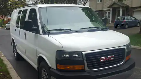 GMC Savana Pro