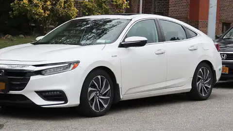 2020 Honda Insight Touring (ZE4)
