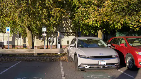 Hyundai Ioniq 5 charging (NE)