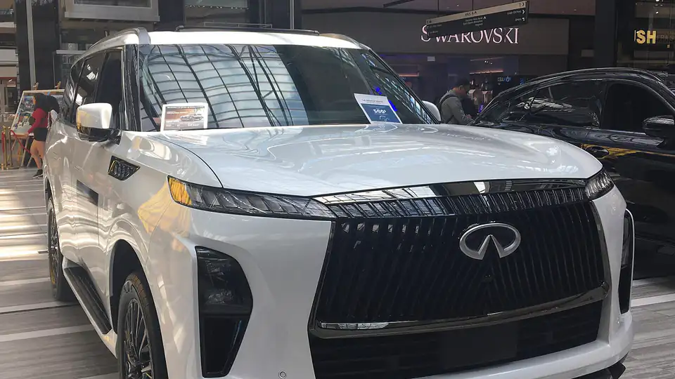 2026 Infiniti QX80 Fairview Pointe-Claire (Z63)