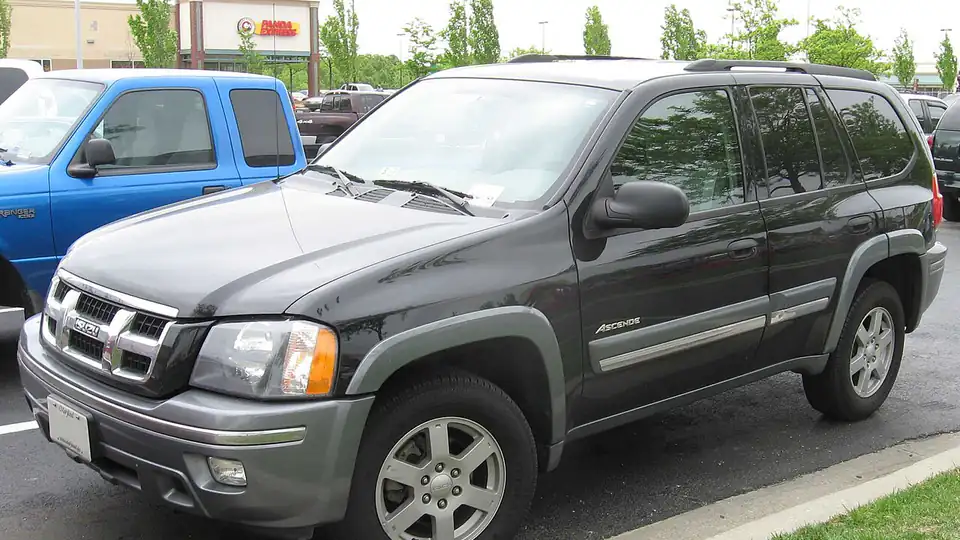 Isuzu-Ascender-5Pass