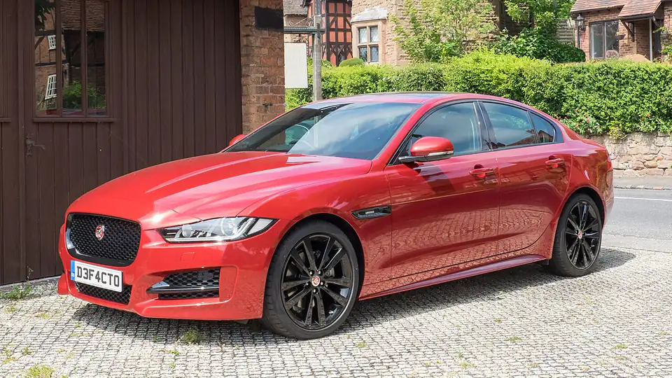 Jaguar XE 2016 (X760)