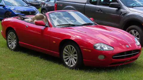 2005 Jaguar XK8 Convertible (X100)