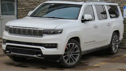 2023 Jeep Grand Wagoneer L Series III
