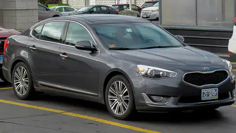 2016 Kia Cadenza (VG)