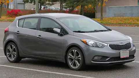 2016 Kia Forte5 EX (YD)
