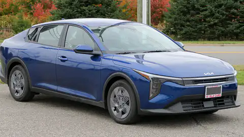2025 Kia K4 LX