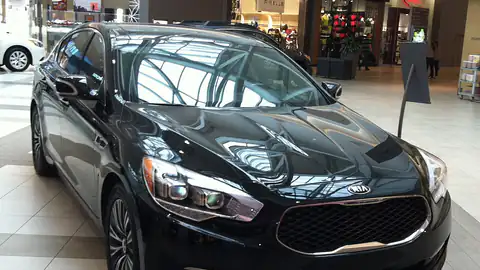 '15 Kia K900 Inside Carrefour Laval (KH)