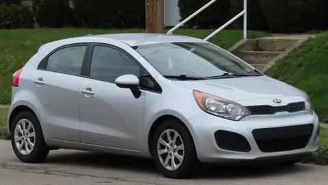 2013 Kia Rio LX 5-door (UB)