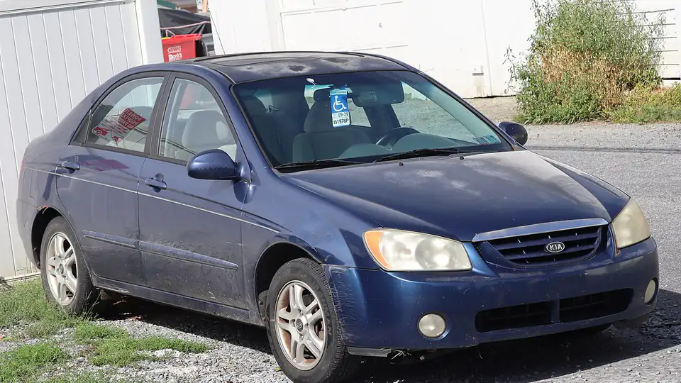 2004 Kia Spectra EX