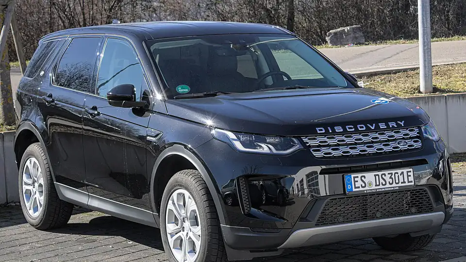 Land Rover Discovery Sport P300e