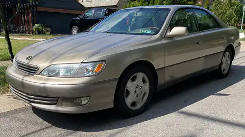 2000 Lexus ES 300 (XV20)